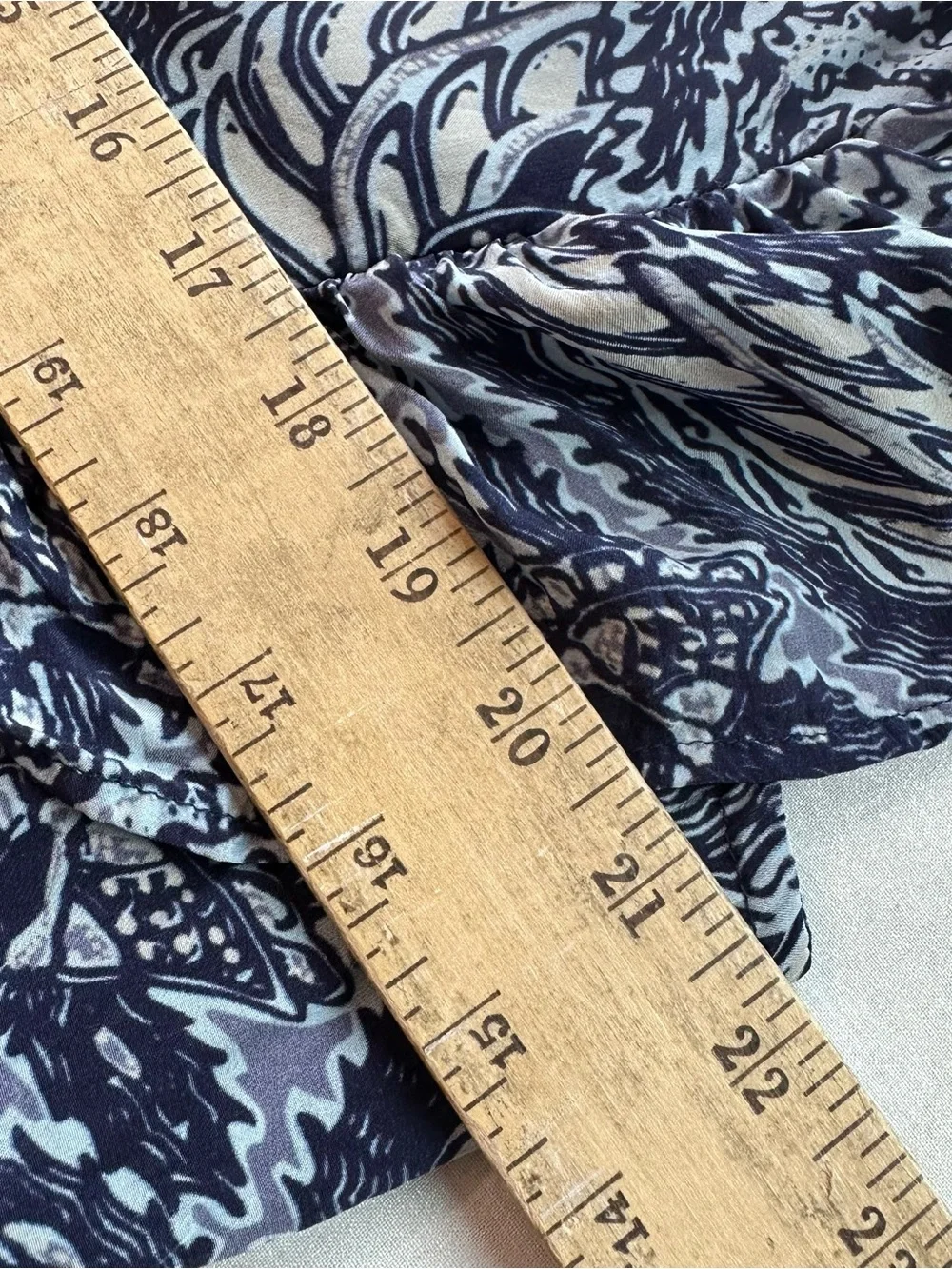 Sundance 100% Viscose Dress Womens L Blue Paisley Flutter Sleeve Empire Waist